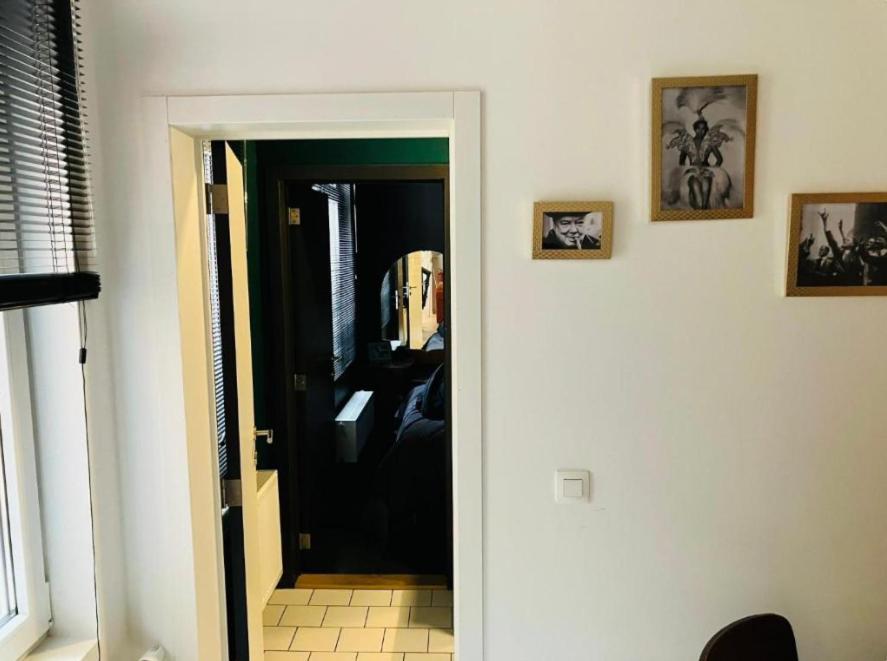 Bnb Hotel Suikernest Anvers Exterior foto