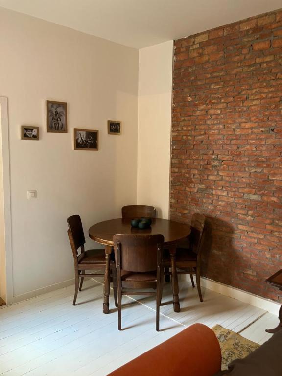 Bnb Hotel Suikernest Anvers Exterior foto