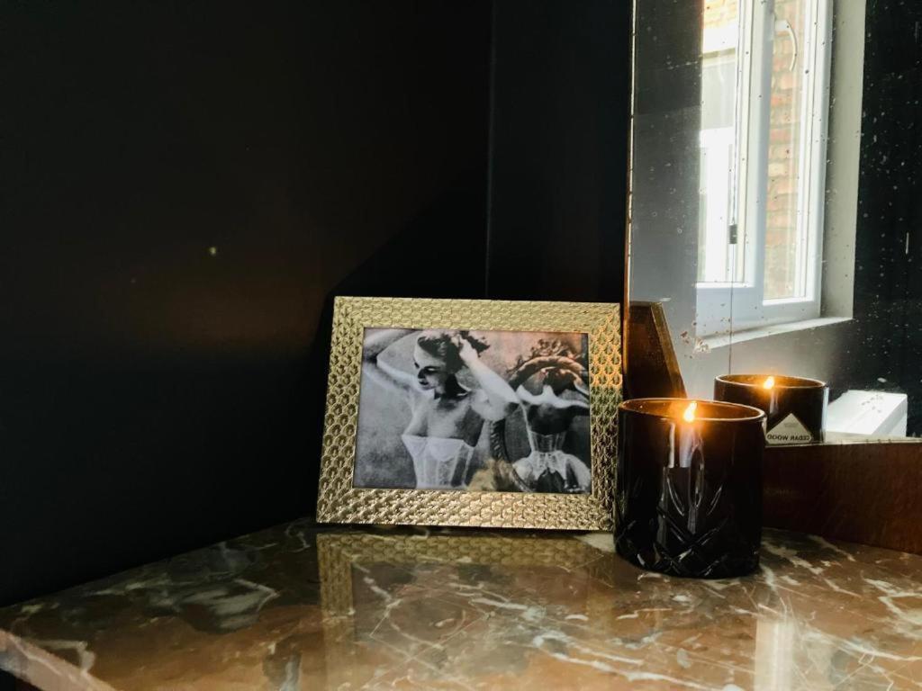 Bnb Hotel Suikernest Anvers Exterior foto